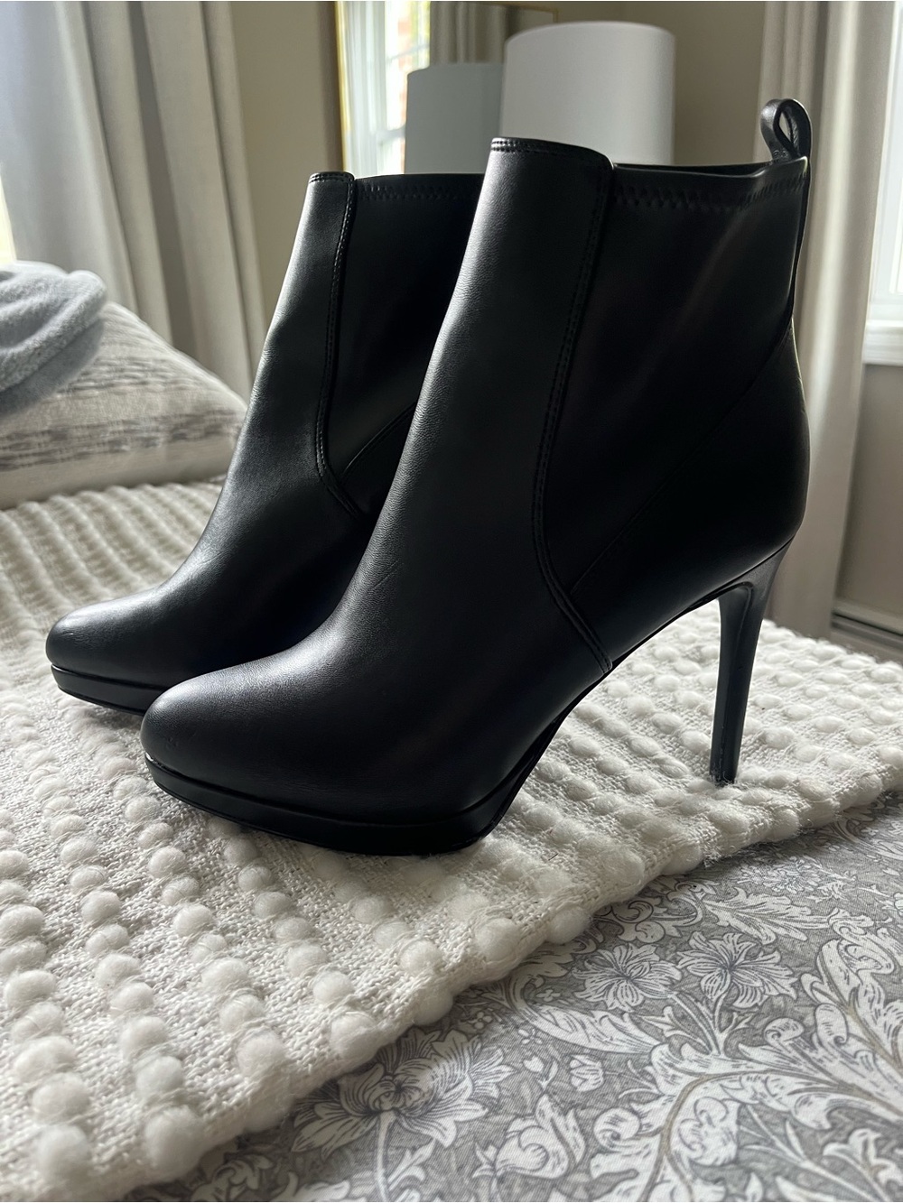 New Women's Black Leather High-Heel Ankle Boots